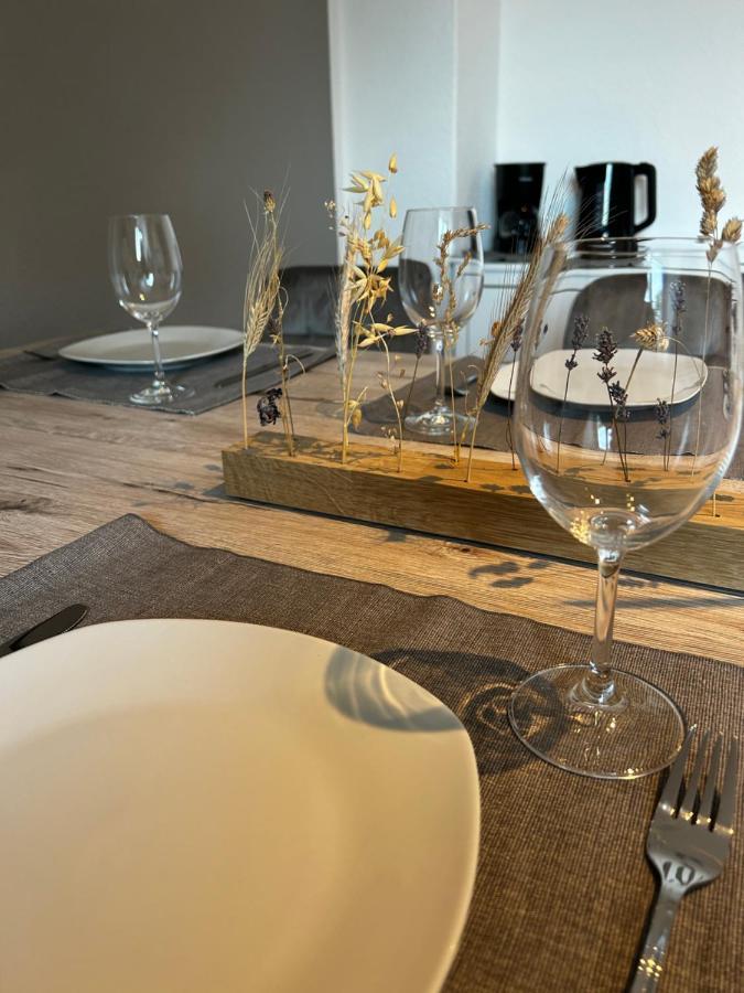 Modernes Apartment In Stadionnaehe غيلسنكيرشن المظهر الخارجي الصورة